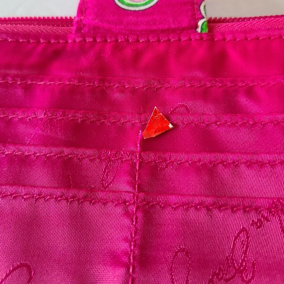 VERA BRADLEY TRIFOLD TURNLOCK PINK SWIRL FLOWERS QUILTED WALLET ZIP AROUND - Picture 8 of 9